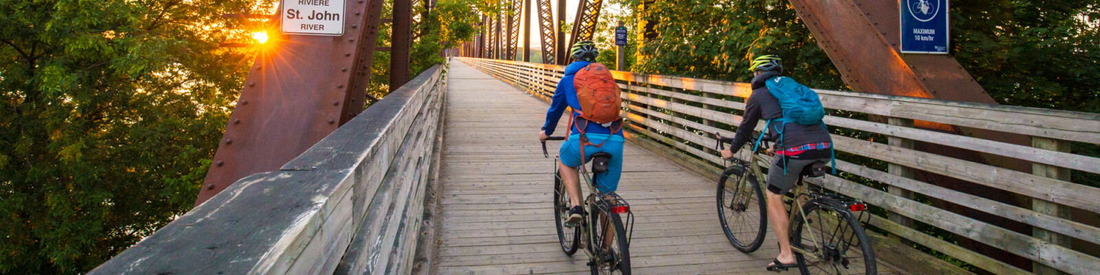 Cycling and beer tour bill thorpe walking bridge 1